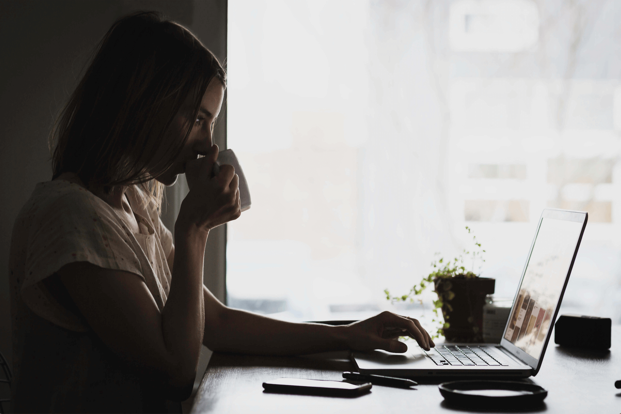 women working remotely